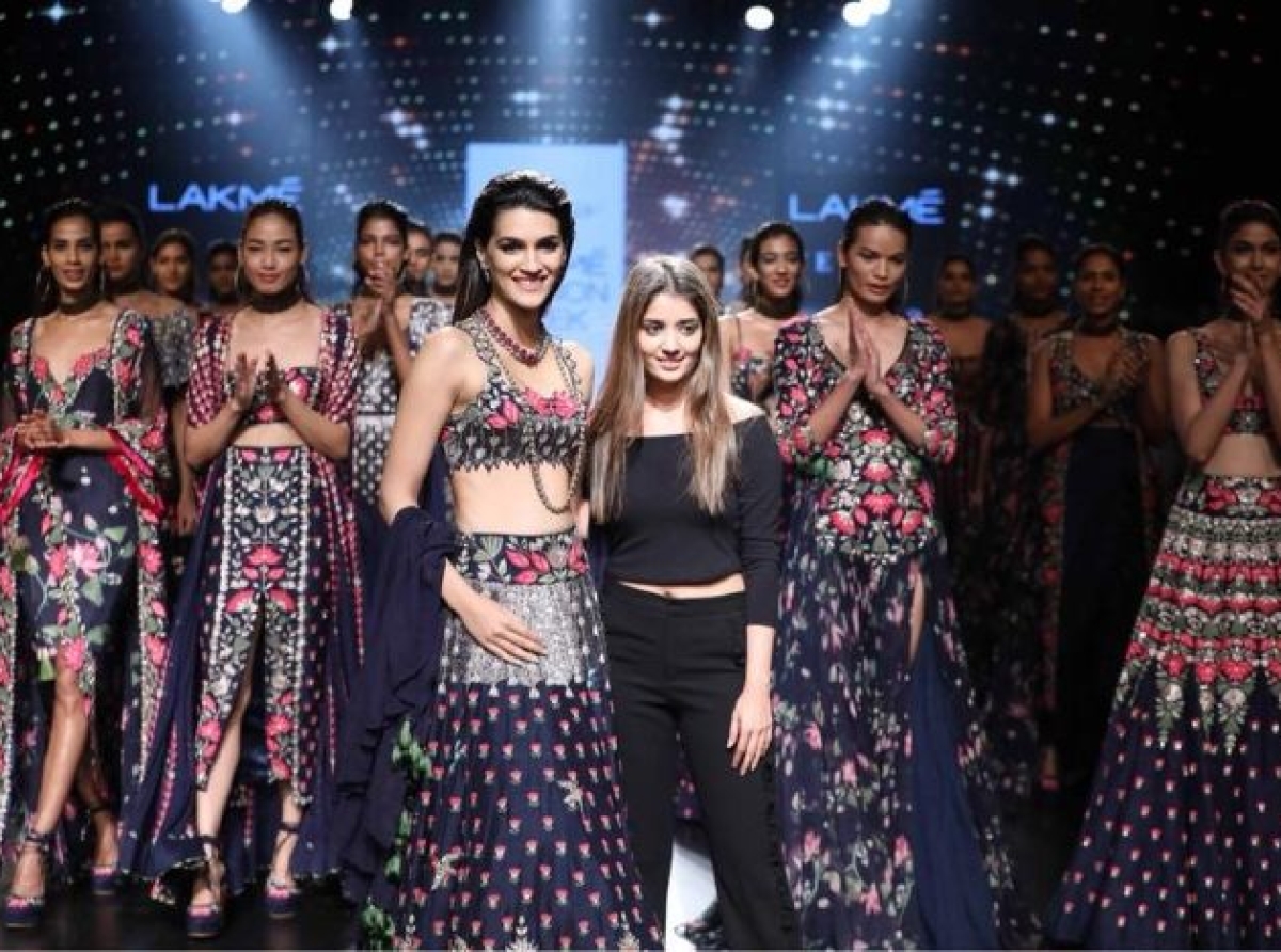 Lakmé Partners with Tarun Tahiliani for fashion showcase at Lakmé Fashion Week